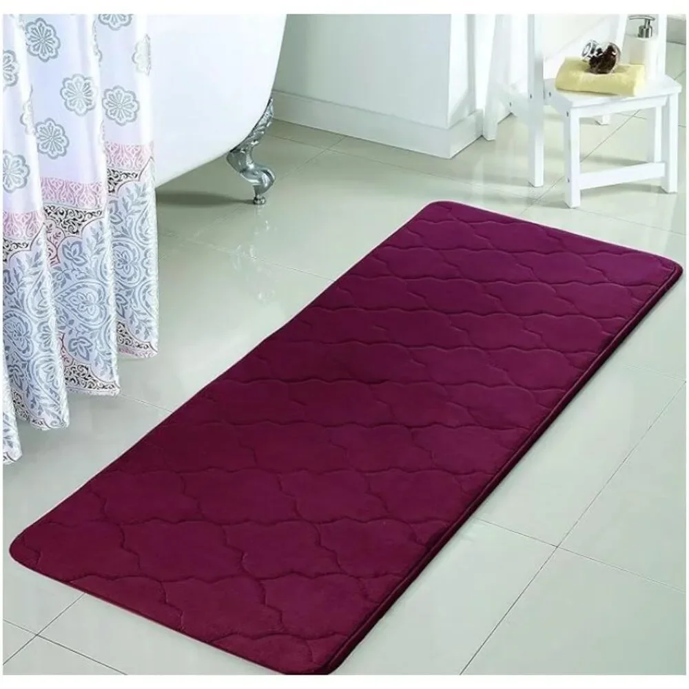 VCNY Home Amadora Quatrefoil 24 x 60 M Burgundy 24 x 60